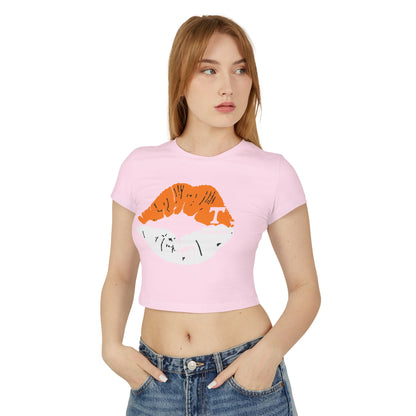 Stylish Tennessee Vols Women's Baby Tee with Lip Print